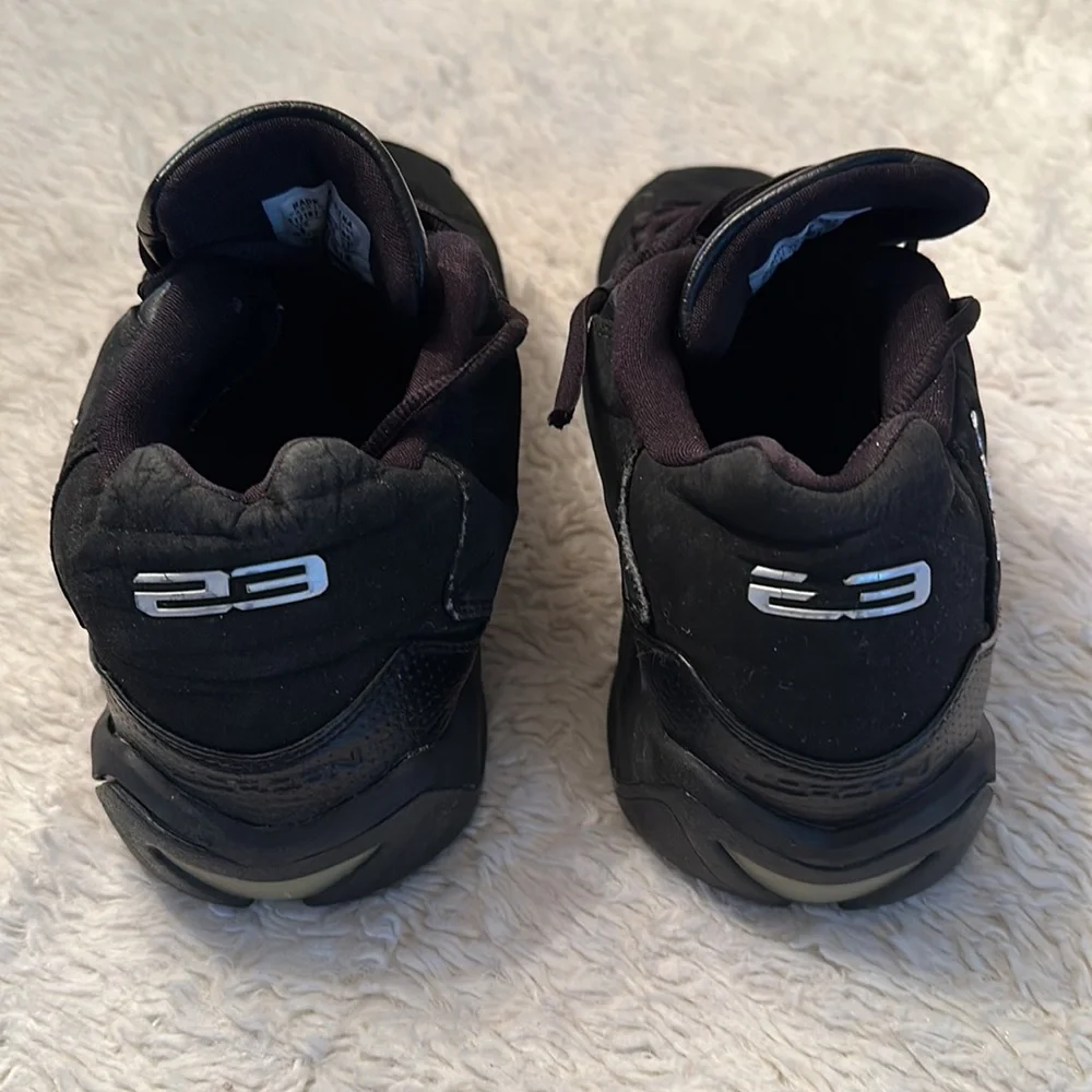 Vintage Jordan Sneakers Rising Stars Low Black 317187-001 Men’s 9